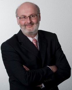 Gerd Waschbusch, Studienleiter und Dozent an der VWA